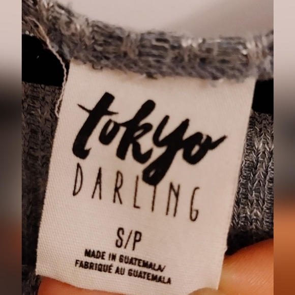 Cold Shoulder Shirt - Picture 3 of 4